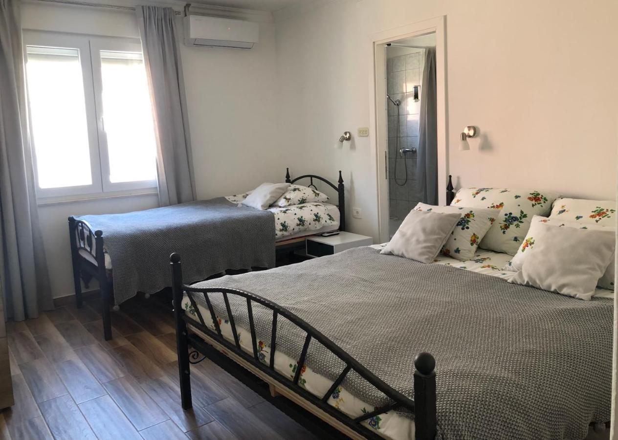 Holiday Beach Apartment ,House Palmasol-1 マスレニツァ エクステリア 写真
